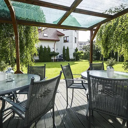 Vela Bed & Breakfast 3*