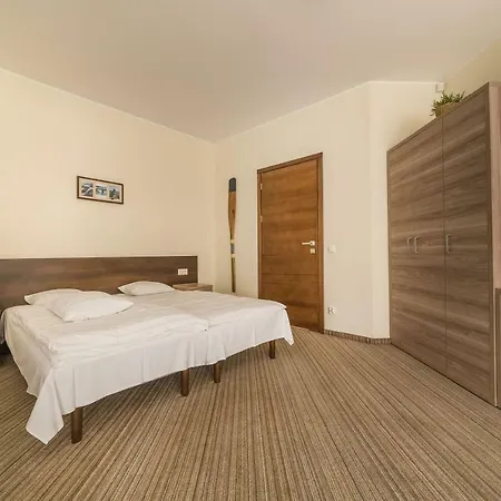 Vela Bed & Breakfast